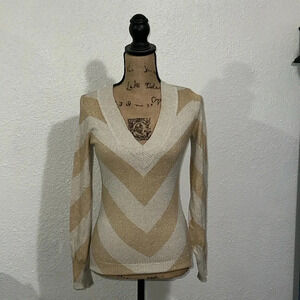 Express Design Studio
Medium 
knit   shirt